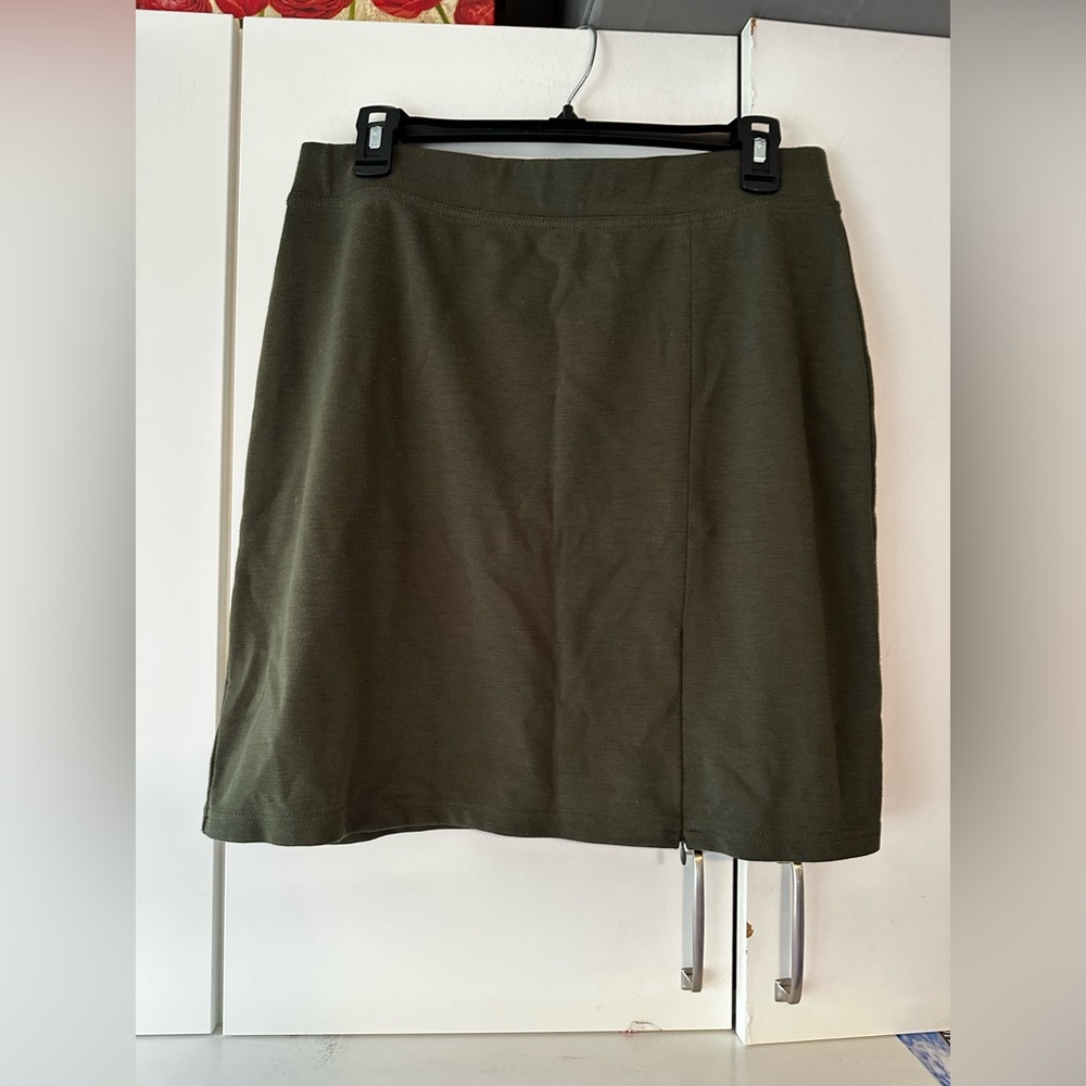 💚 NY&Co Olive A-Line Mini Skirt Zip Front Slit L
